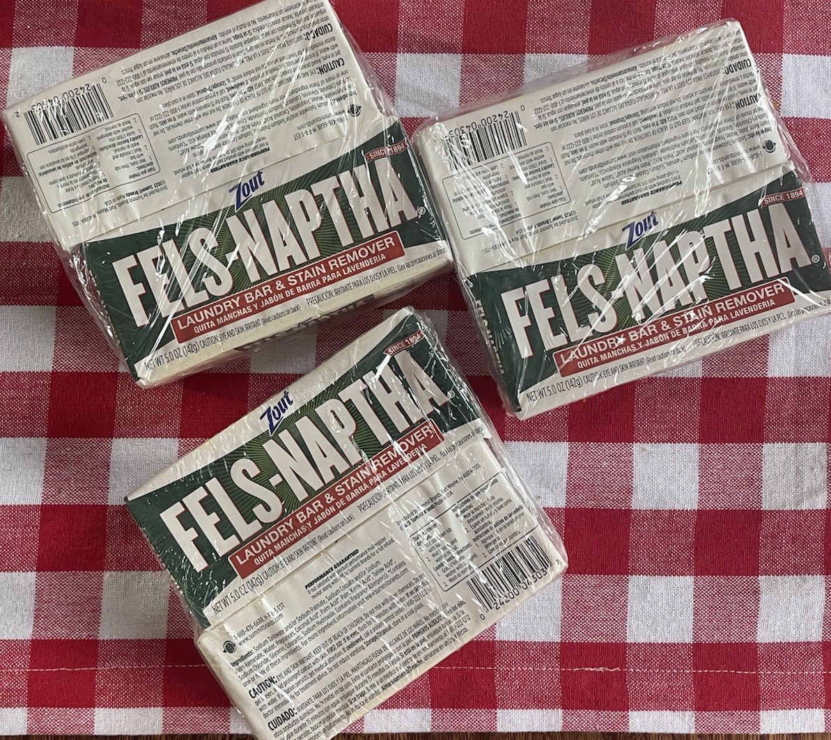 NEW SIX FELS NAPTHA Laundry Soap Detergent Stain Remover Pre Treating 5 oz Bars