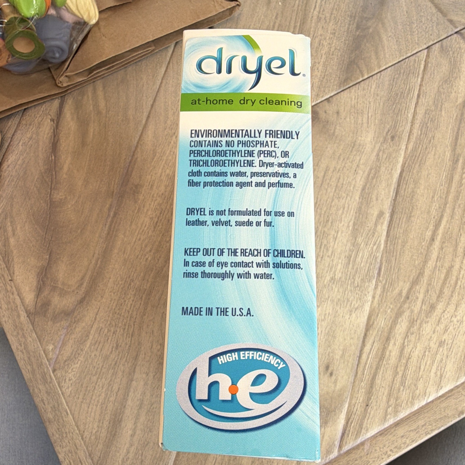 NEW – Dryel At-Home Dry Cleaning Refills 6 Cloths HE Clean Breeze – 24 Garments