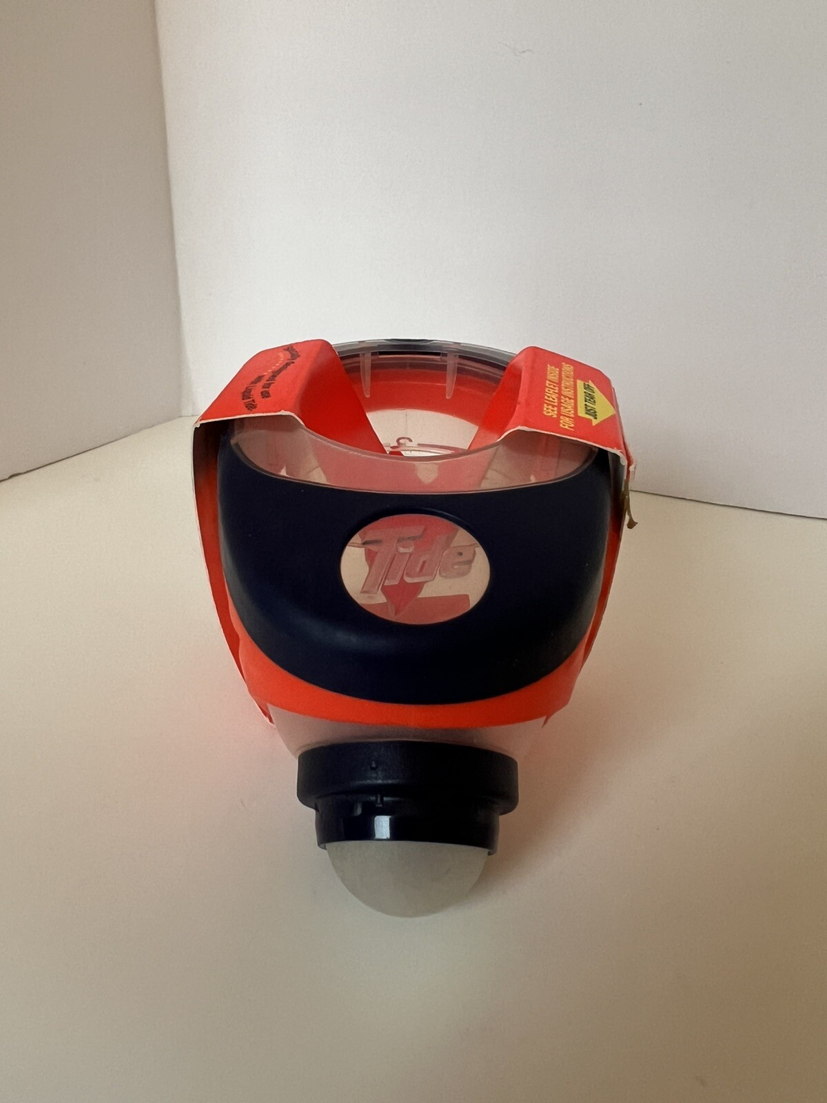 Tide Kick Dispenser Pretreater Laundry Detergent Rare Discontinued 2000 VINTAGE