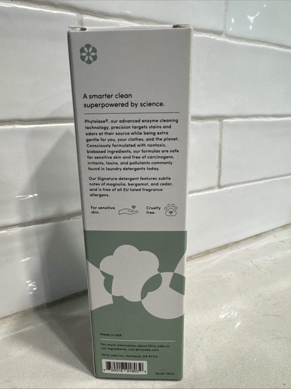 Dirty Labs | Signature Scent | Bio-Liquid Laundry Detergent | 32 Loads 8.6 fl…