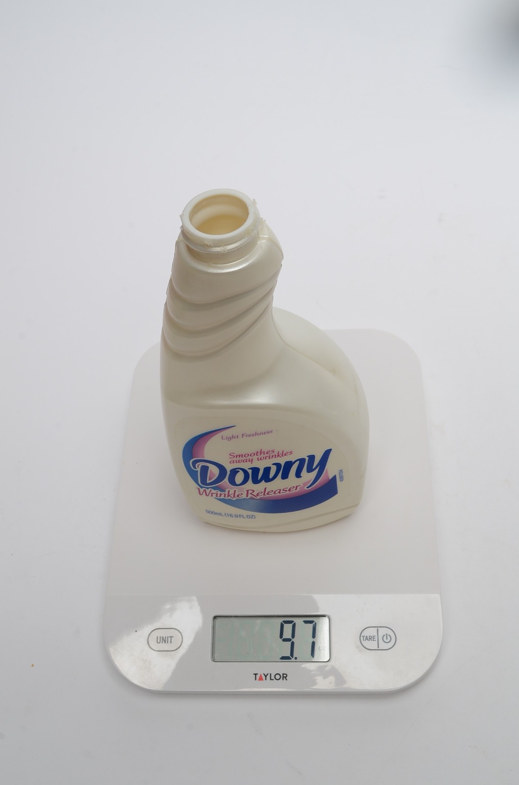 Vintage 2000 Downy Wrinkle Releaser Spray Light Freshness Original Formula 16.9