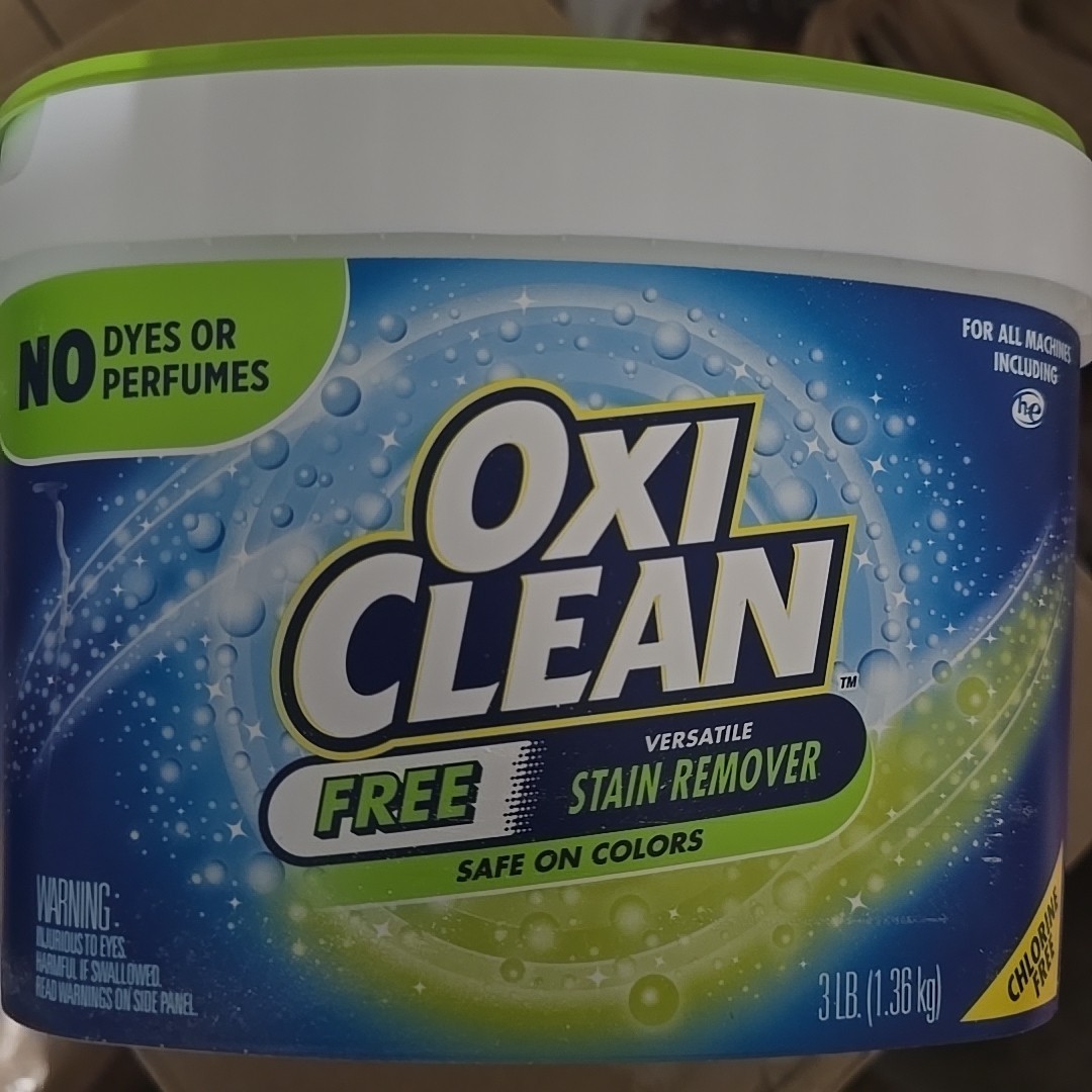 OxiClean Versatile Stain Remover Powder Free, Laundry Remover, 3 Lbs