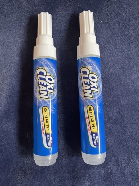 OxiClean On The Go Pen Stain Remover 2 Pack Clothes Fabric Instant NEW FREE SHIP
