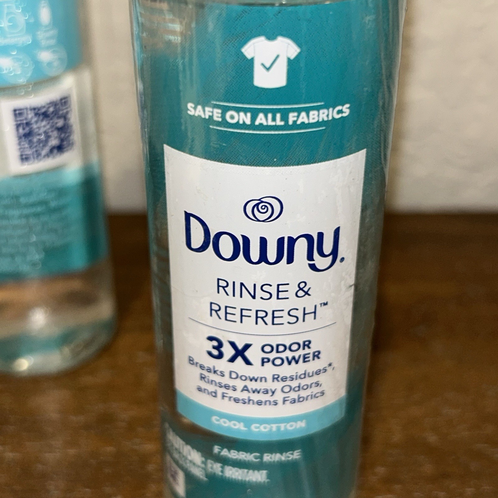 New, Downy Rinse And Refresh Cool Cotton Fabric Rinse Size 2-4 Oz