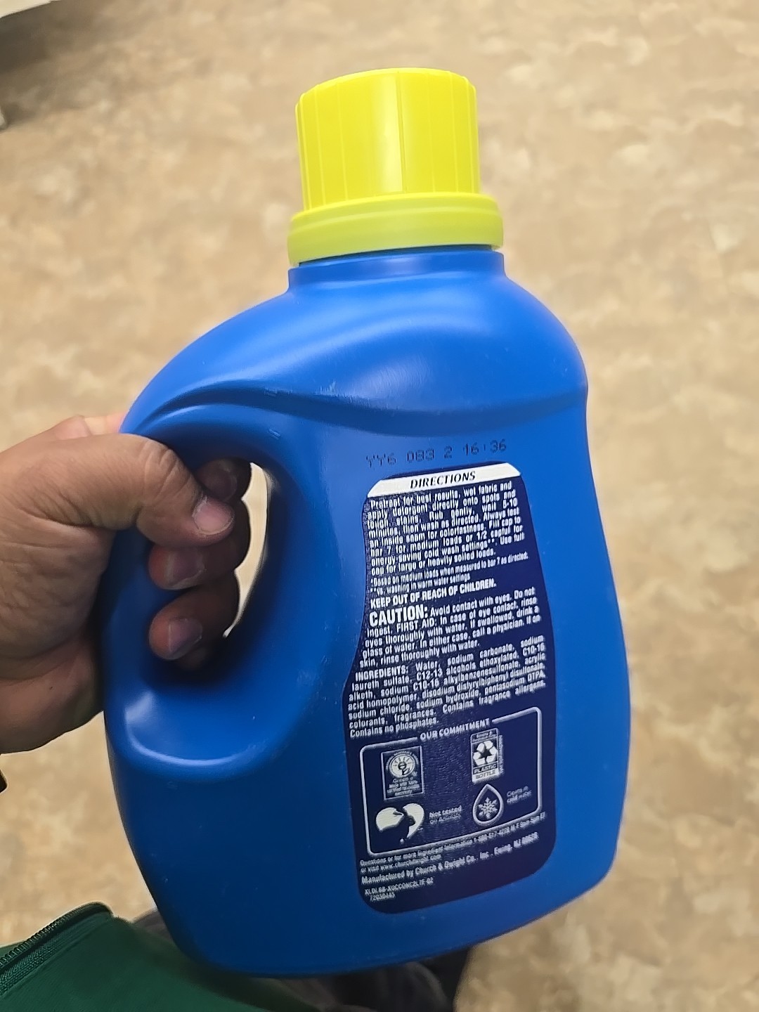 Xtra Plus OxiClean Crystal Clean, Liquid Laundry Detergent, 97.7 fl oz.