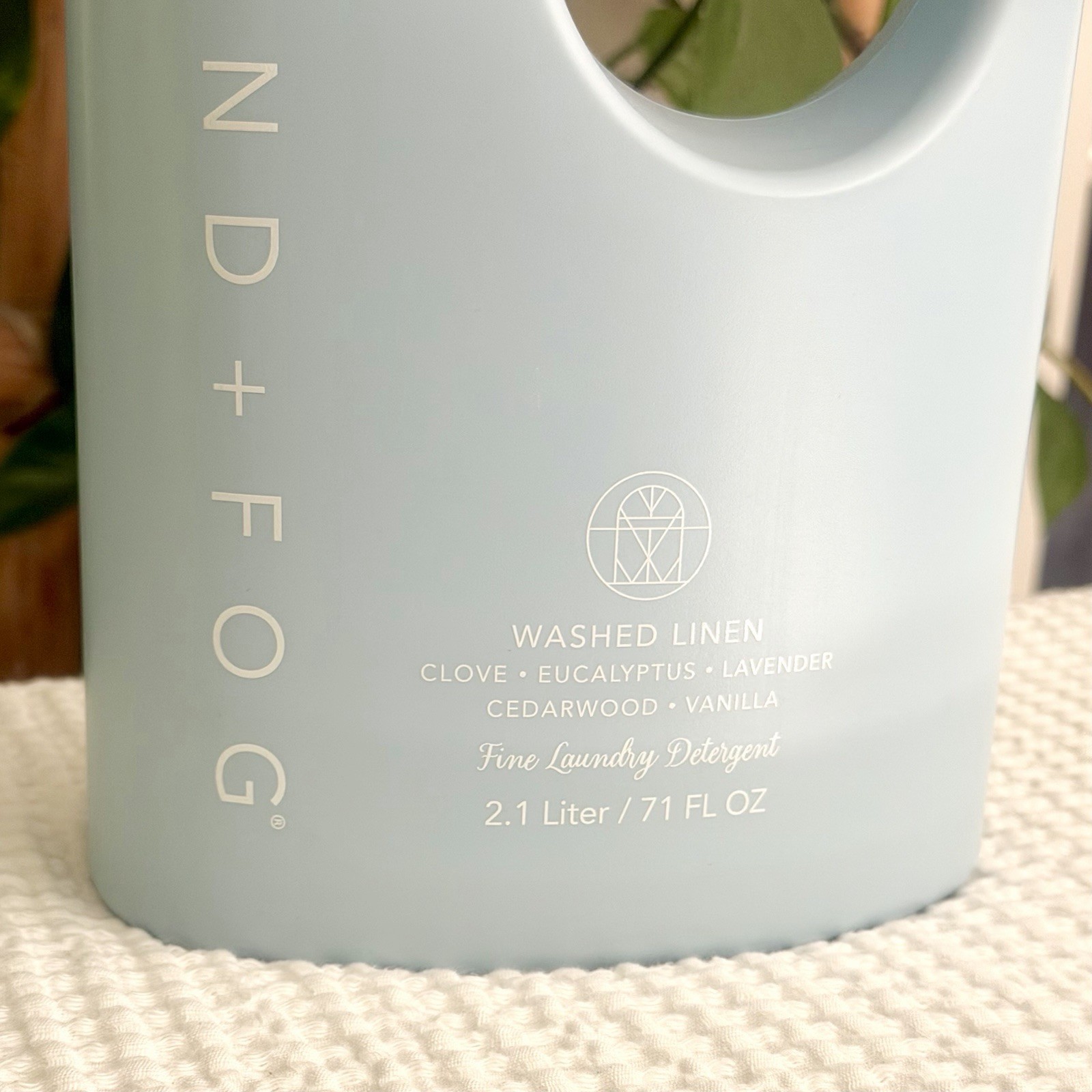 Sand + Fog Washed Linen Laundry Detergent 71 oz Eucalyptus Lavender Violet Musk