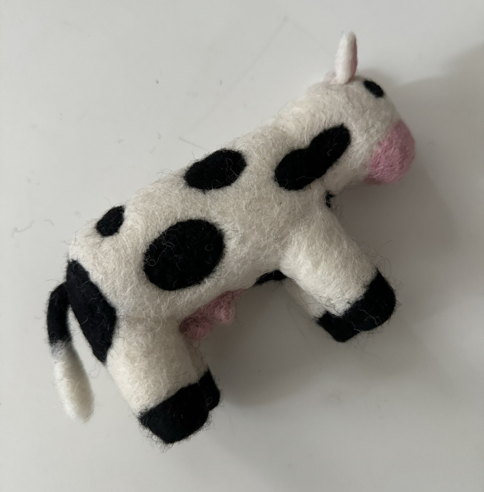 Needle Felt Dryer Balls Kids Toy New Zealand Wool Natural Handmade Cow 6” -1 Cow