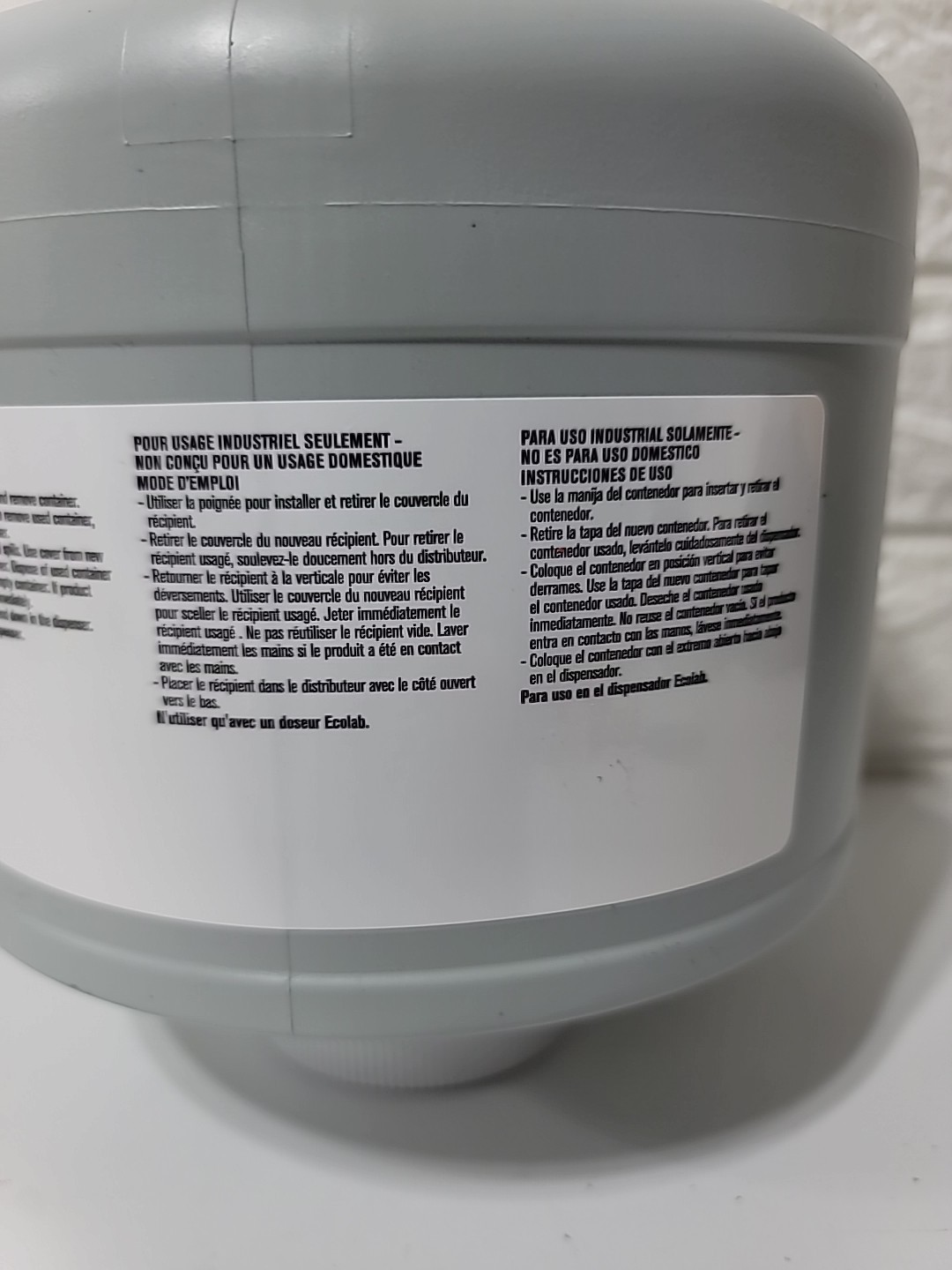 6lb Ecolab Aquanomic 2.0 6101756 Solid Concentrated Low Temp Laundry Detergent