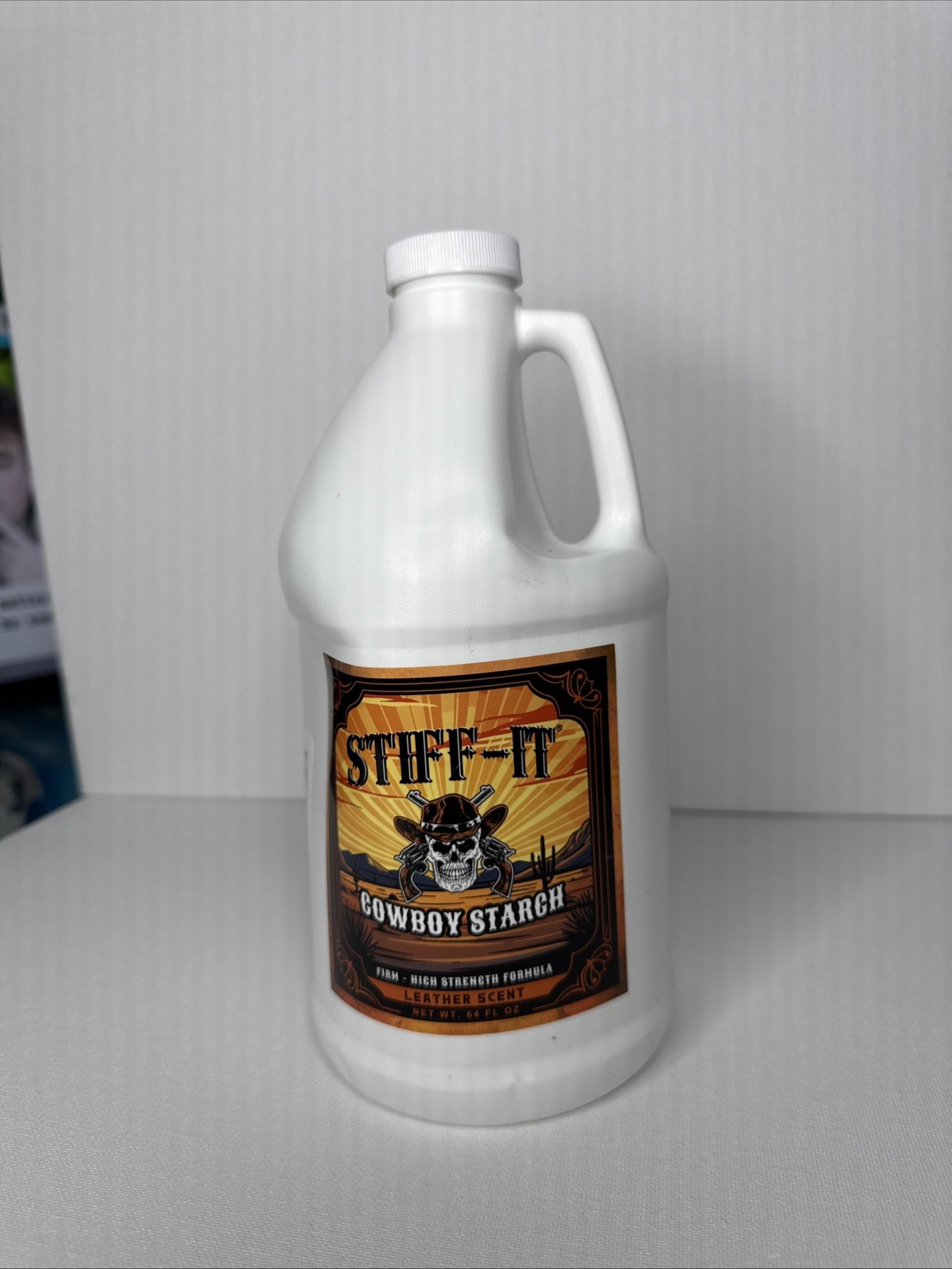 Stiff-It Cowboy Starch- Firm High Strength Formula- Leather Scent- 64 Fl Oz