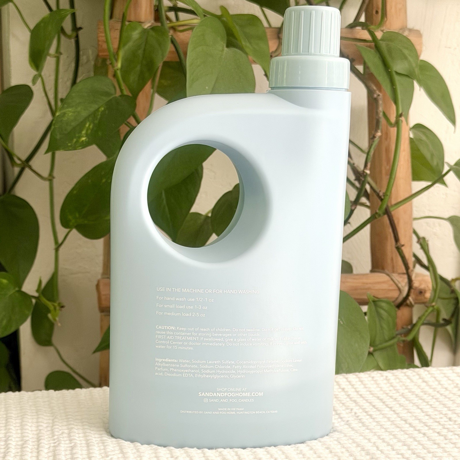 Sand + Fog Washed Linen Laundry Detergent 71 oz Eucalyptus Lavender Violet Musk