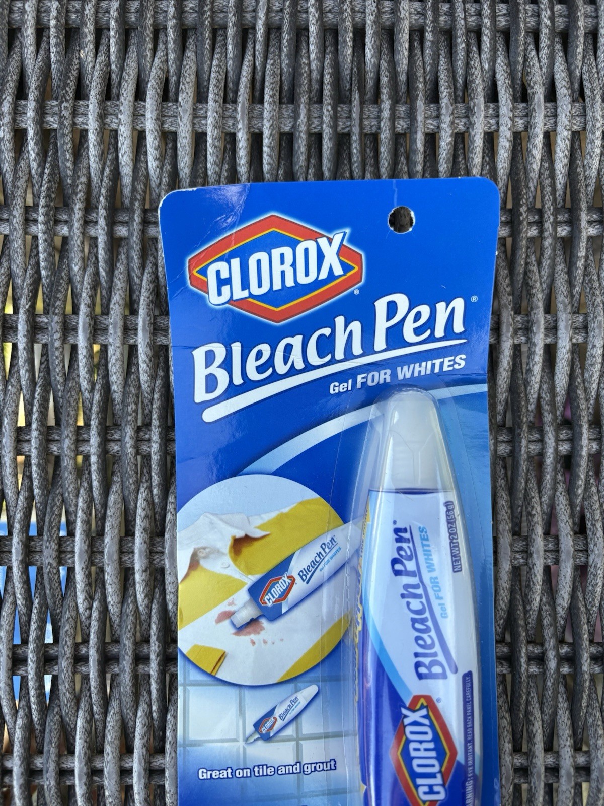 New Sealed Dented Box Clorox Bleach Pen Gel For Whites Dual Tipped 2 oz