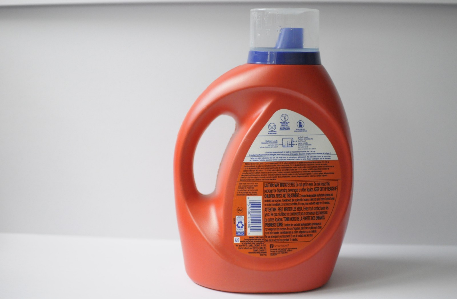 1 Tide Liquid Laundry Detergent Mountain Spring 64 loads 92 fl oz New