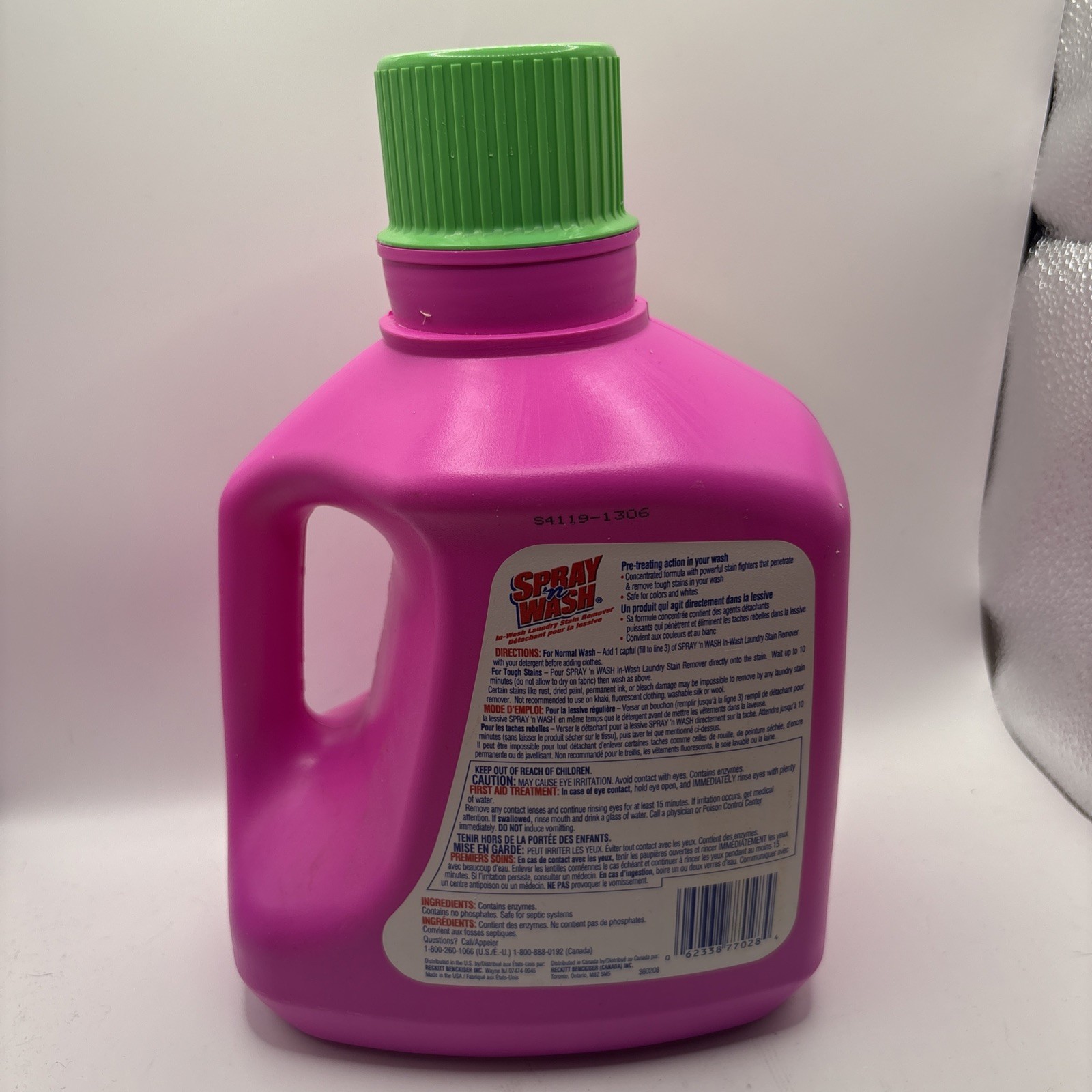 Spray n Wash Pre Treat Stain Remover PINK BOTTLE 96 oz Discontinued 35% Full
