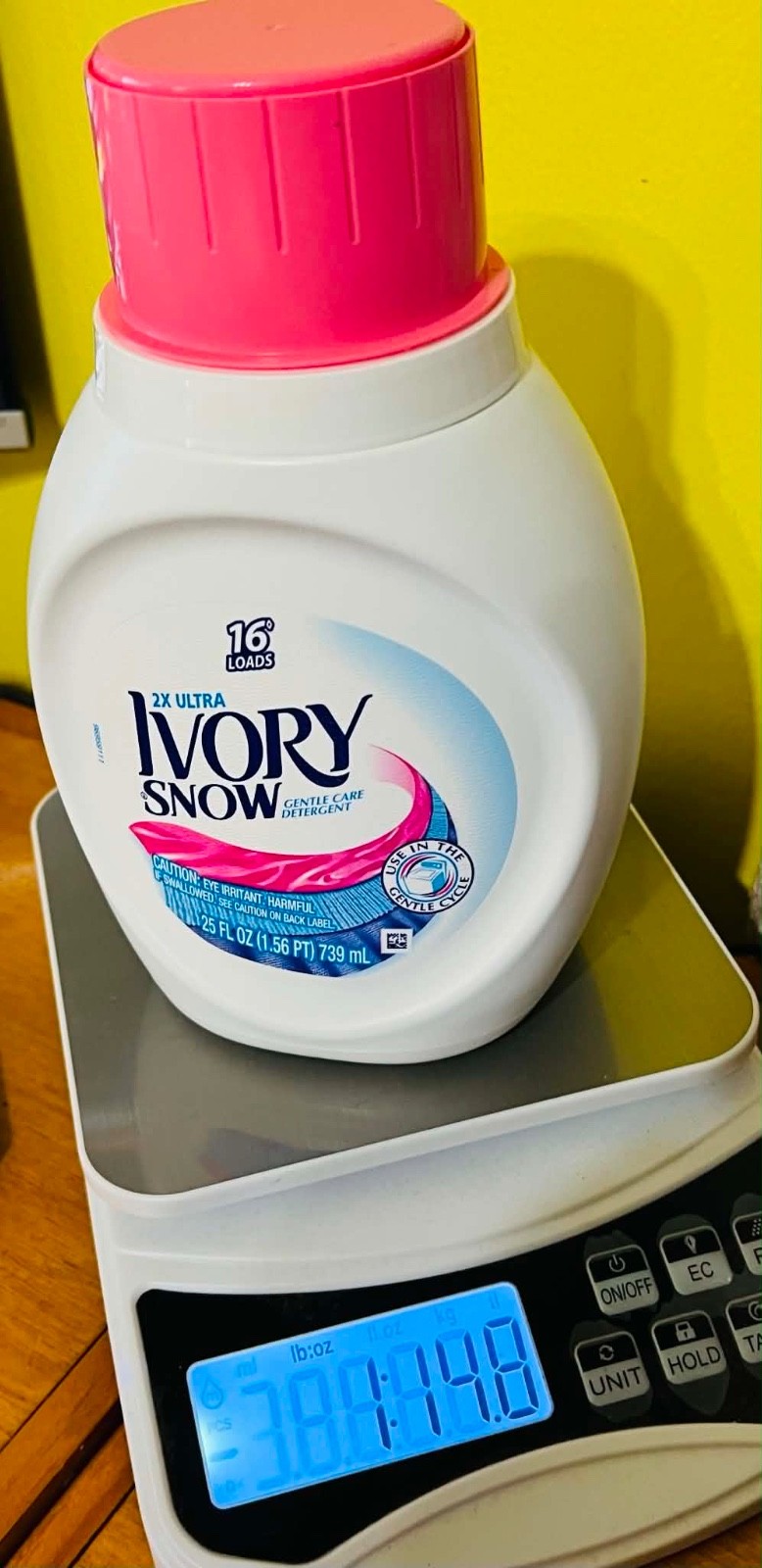 (1) IVORY Snow 2X Ultra Gentle Care Detergent Liquid 25 fl oz~ PINK Opaque Cap