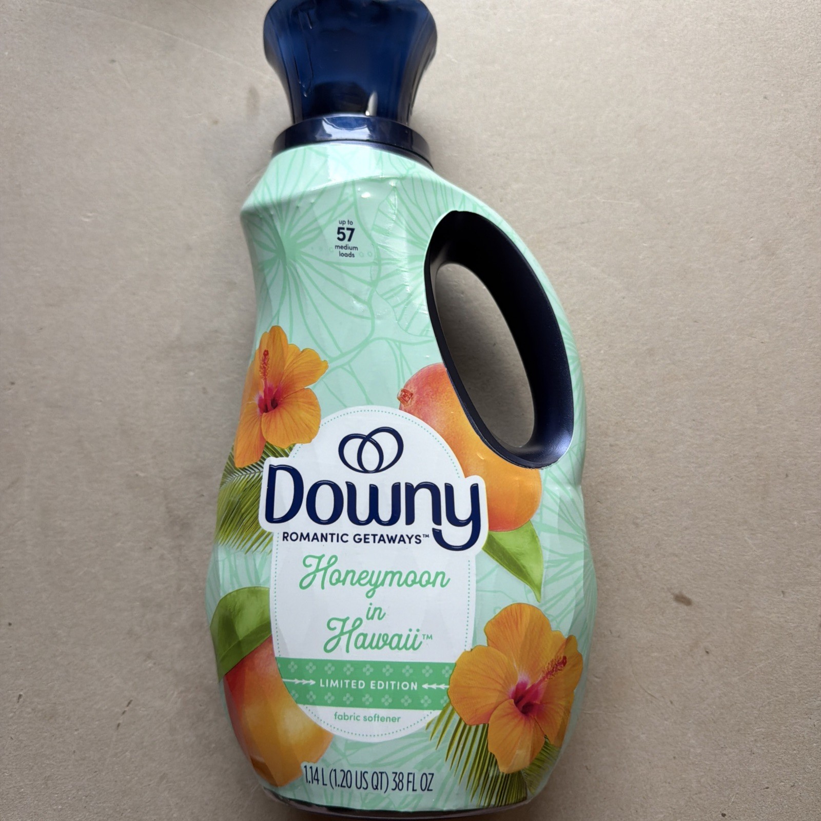 Downy Romantic Getaways Honeymoon In Hawaii Limited Edition Fabric Softener 38oz