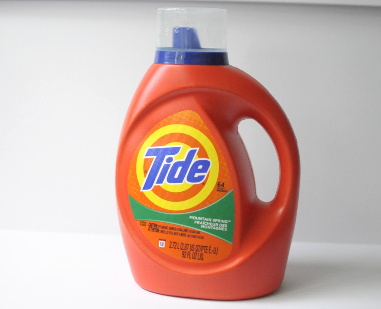 1 Tide Liquid Laundry Detergent Mountain Spring 64 loads 92 fl oz New