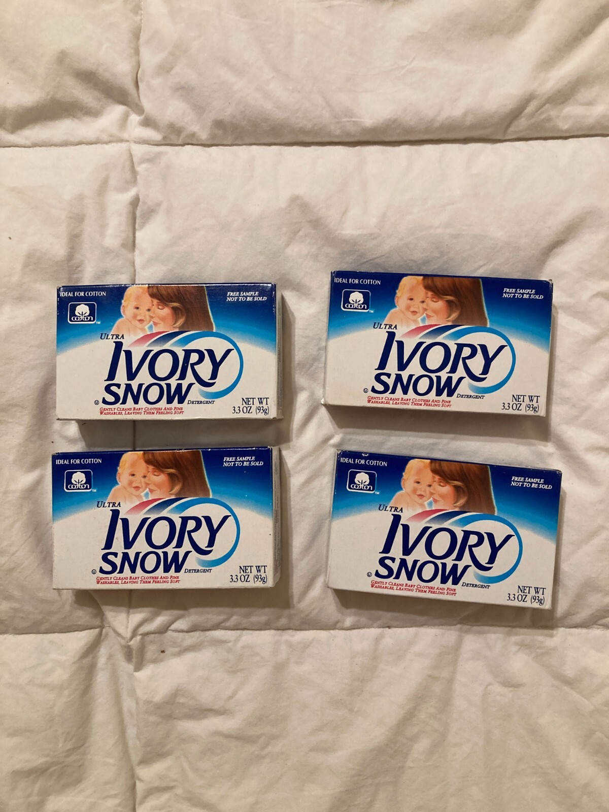 VTG Lot 4 Ultra Ivory Snow Laundry Detergent Soap Powder Trial Size 3.3 Oz Prop
