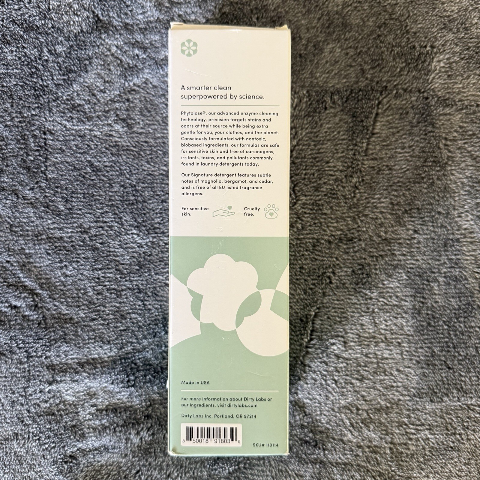 Dirty Labs Signature Scent Bio-Liquid Laundry Detergent | 32 Loads (8.6 fl oz)