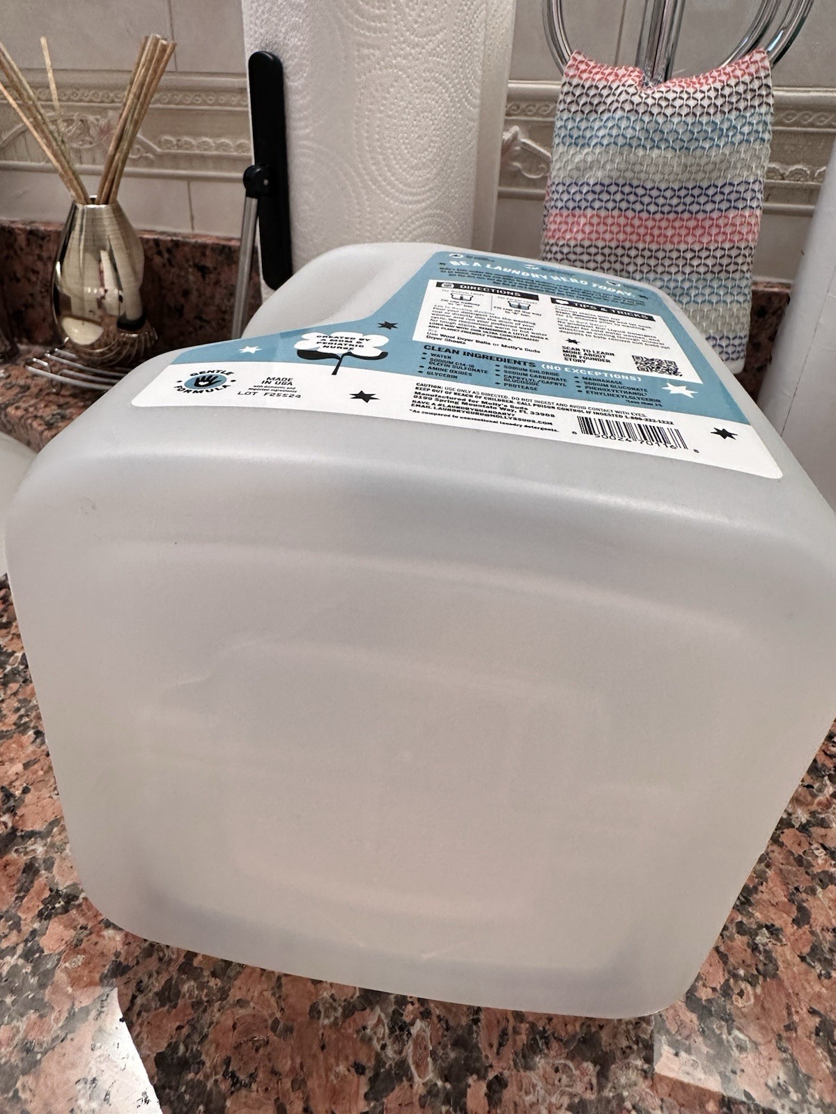 Mollys Suds Liquid Laundry Detergent, Unscented 170 Oz Empty Bottle For Reuse