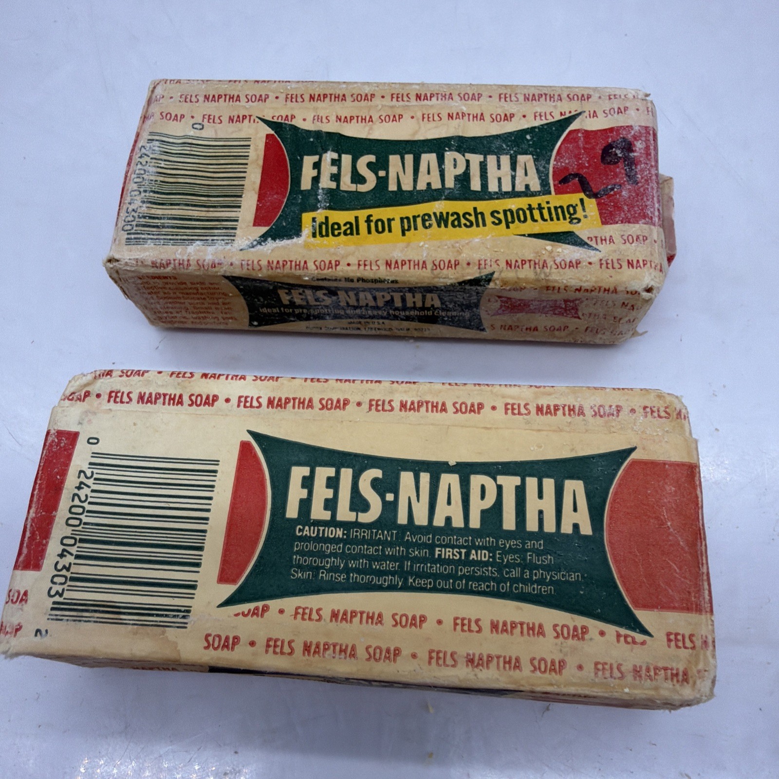 2x Vintage FELS-NAPTHA Heavy Duty Laundry Soap Bars 6.5 OZ READ