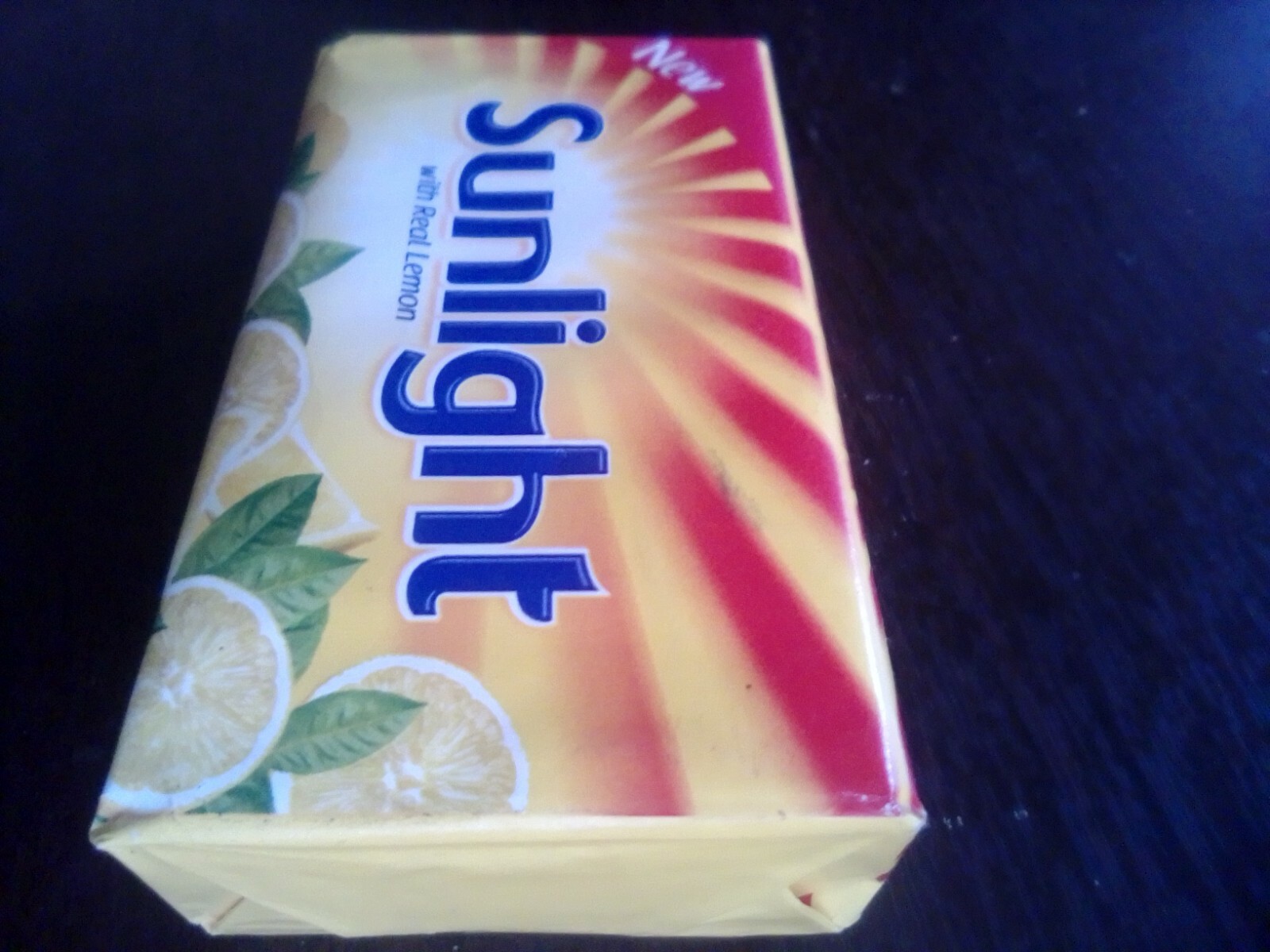 Sunlight LaundaryBar115g With Real Lemon Fresh aroma To clean cloth freeshipping