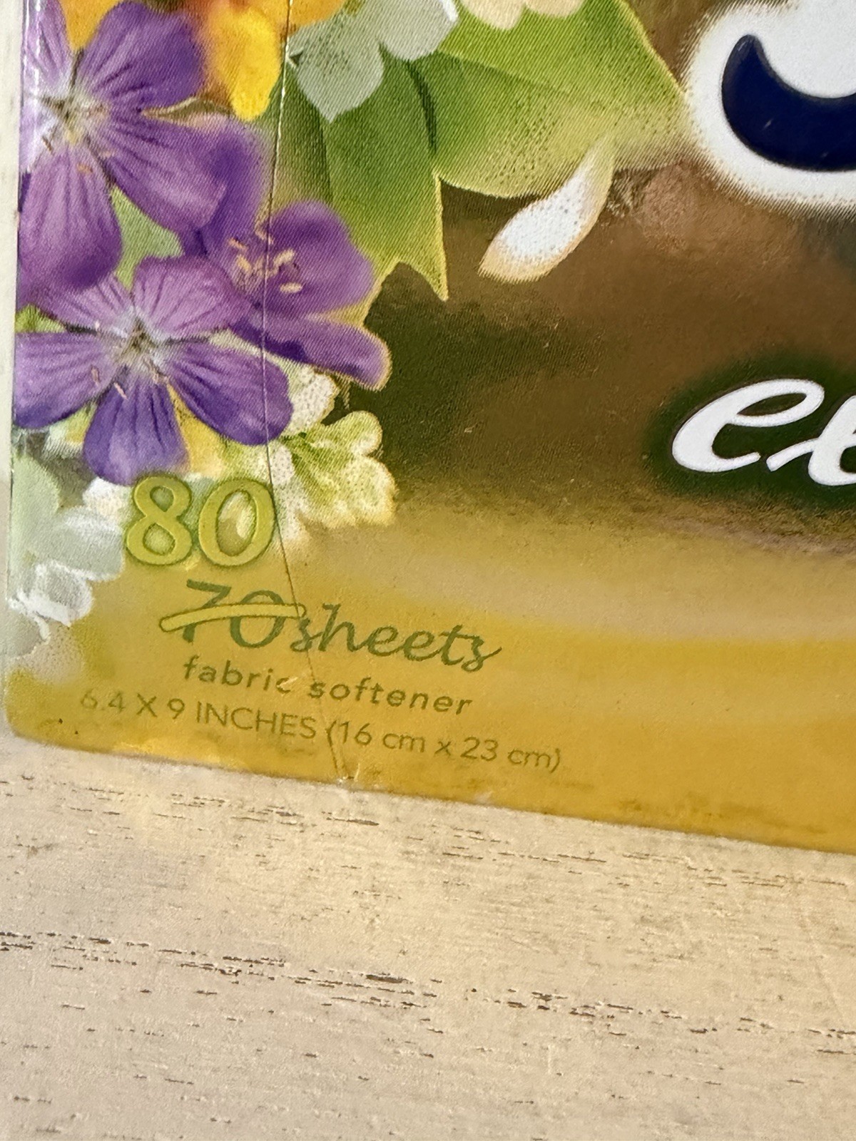 Snuggle Exhilarations White Lilac & Spring Flowers Fabric Softener Sheets 80 HTF