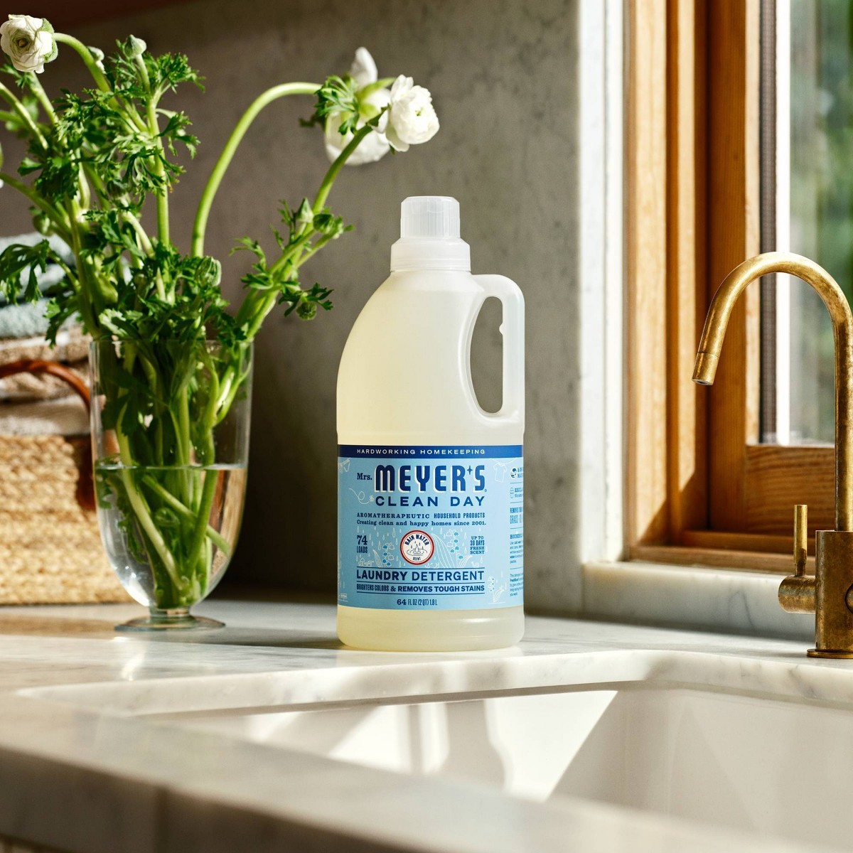 Mrs. Meyer's Clean Day Liquid Laundry Detergent 74 Loads – Rain Water – 64oz