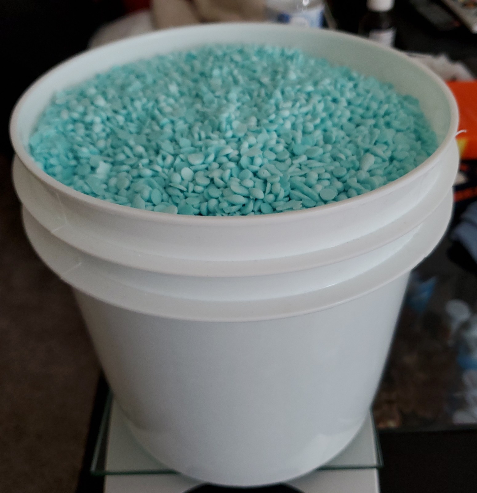 In Wash Laundry Scent Booster Granules/Pellets 1 Gallon Container Fresh