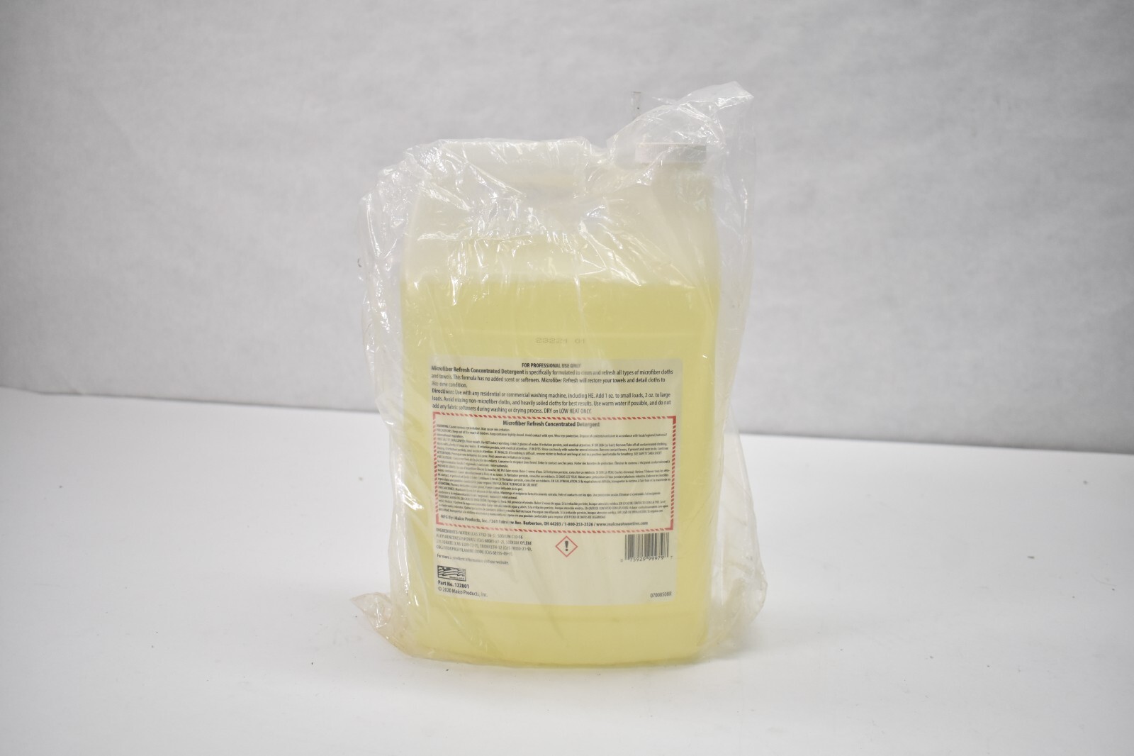 Microfiber Refresh Concentrated Detergent 1 Gallon Bottle 122801 Heavy Duty