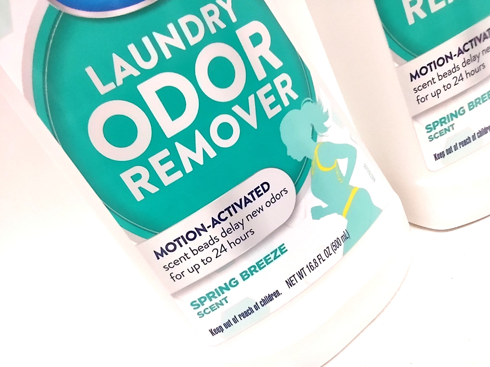 ( Lot 2 ) Carbona Laundry Odor Remover Spring Breeze Scent 16.8 Oz Each
