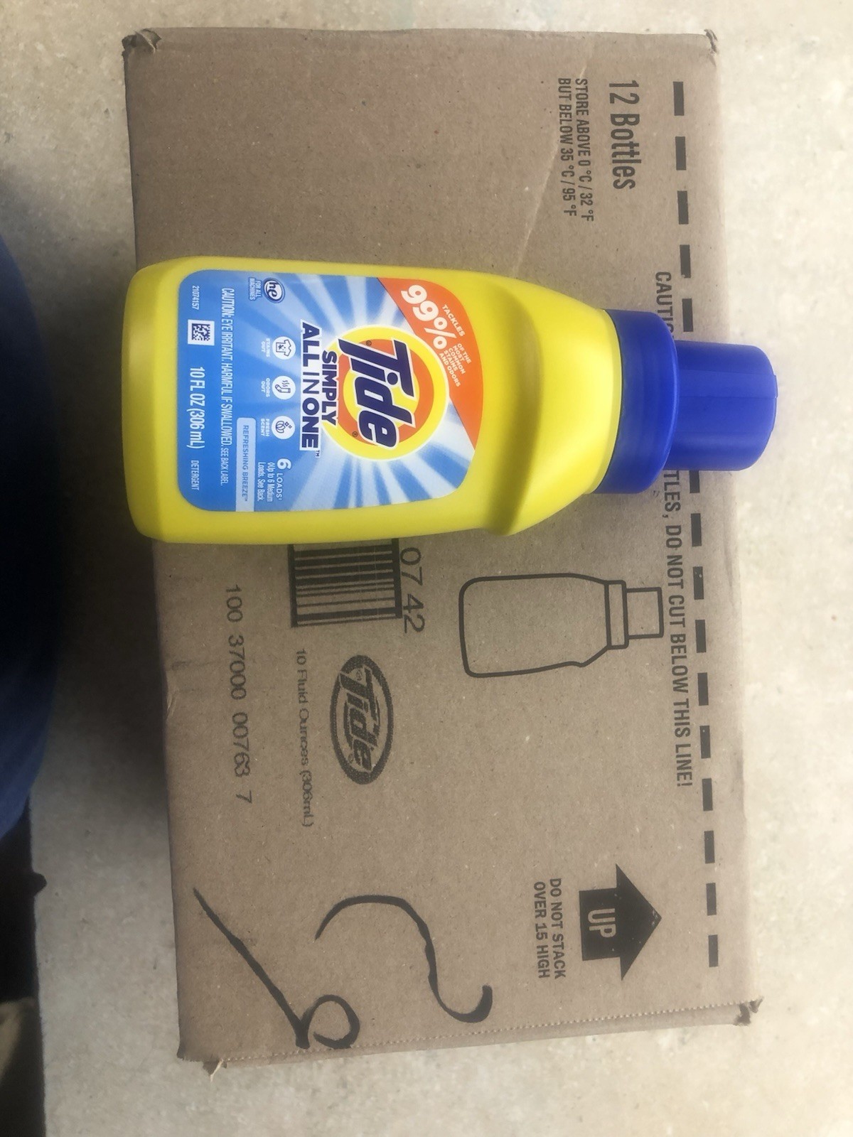 Tide Simply Clean and Fresh Laundry Detergent Liquid, 1 Case Of 12 Bottles.