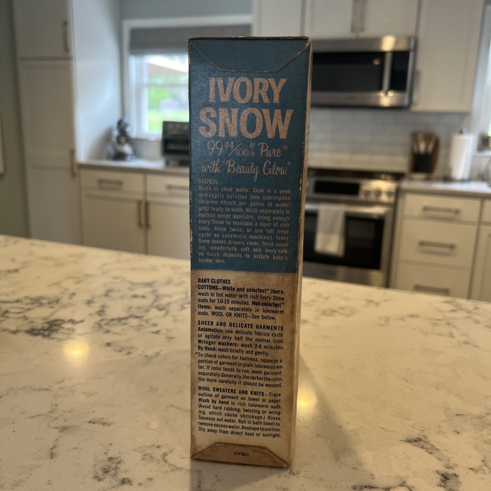 Vintage Ivory Snow Detergent 13 Oz Unopened Box New & Sealed. 1968