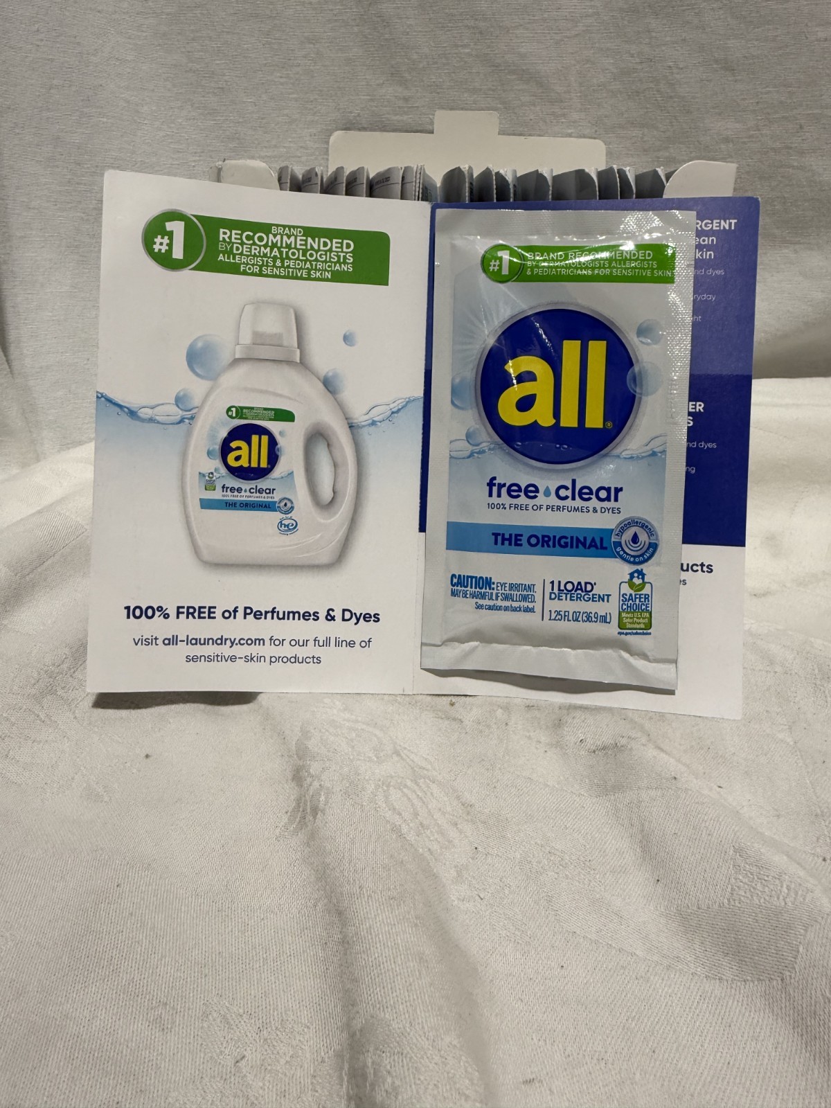 Box of 21 All Free and Clear Laundry Detergent 1.25 oz Travel Size Single Load