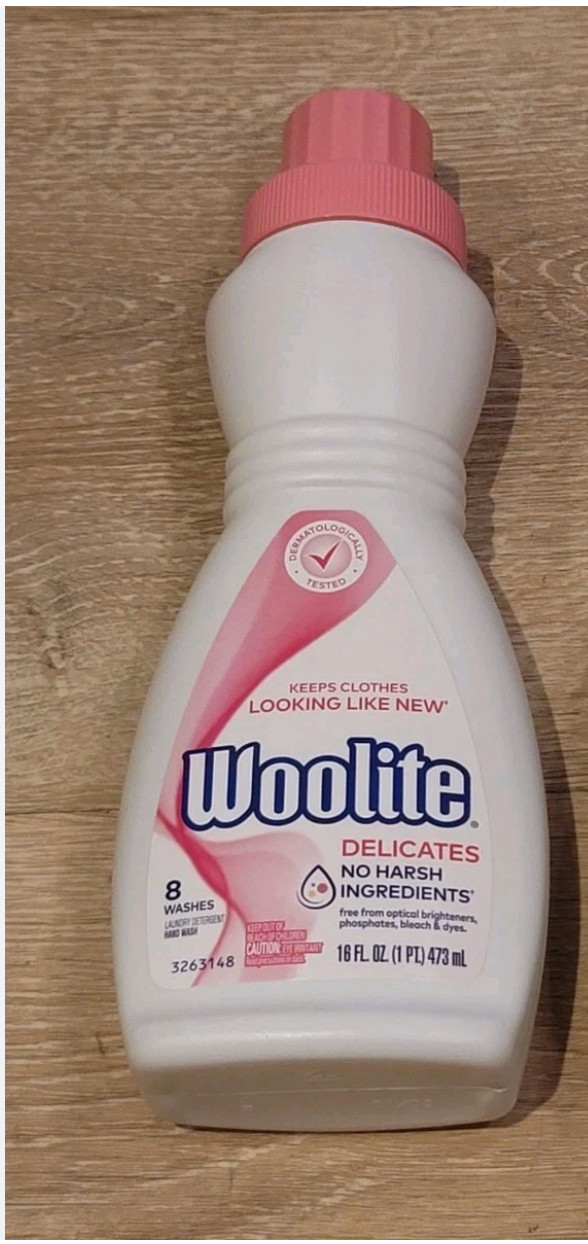 Woolite Original Scent Non-Concentrated 8-Load Laundry Detergent Liquid 16 oz.