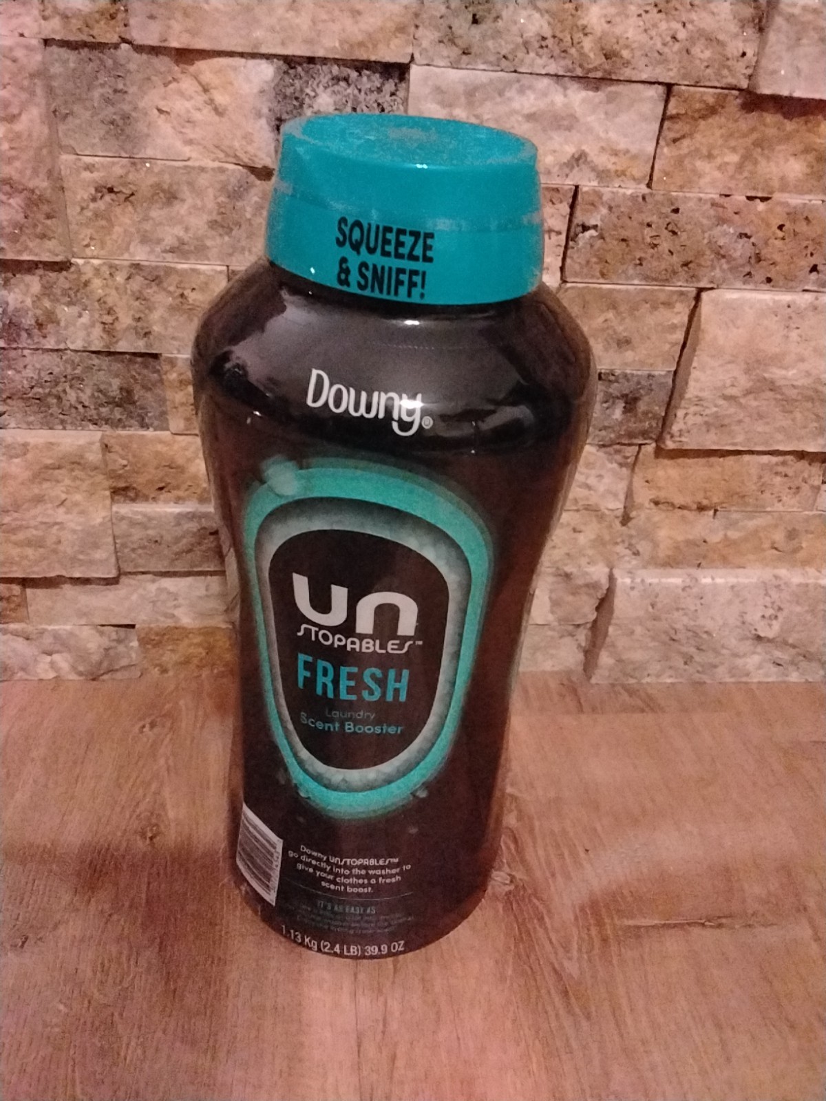 Downy Unstopables FRESH Laundry scent booster LARGE 39.9 Oz (2.4 Lb) Brand New
