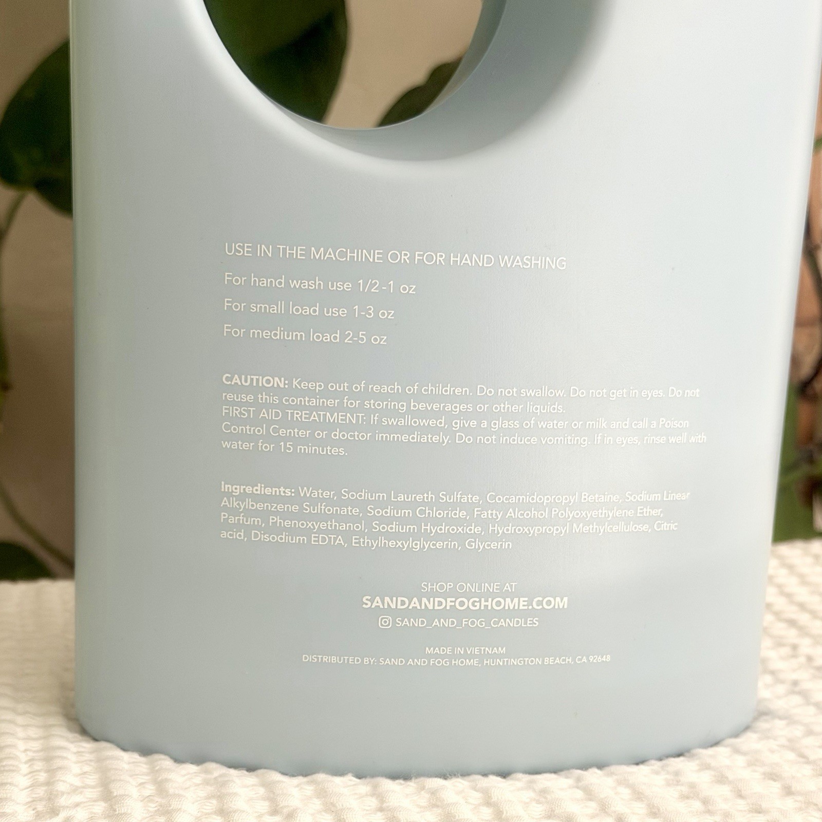 Sand + Fog Washed Linen Laundry Detergent 71 oz Eucalyptus Lavender Violet Musk