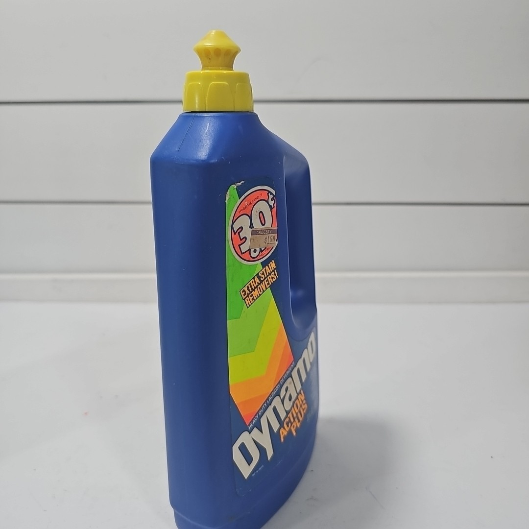 Vtg 32oz Dynamo Action Plus Heavy Duty Laundry Detergent NOS TV Movie Prop Retro