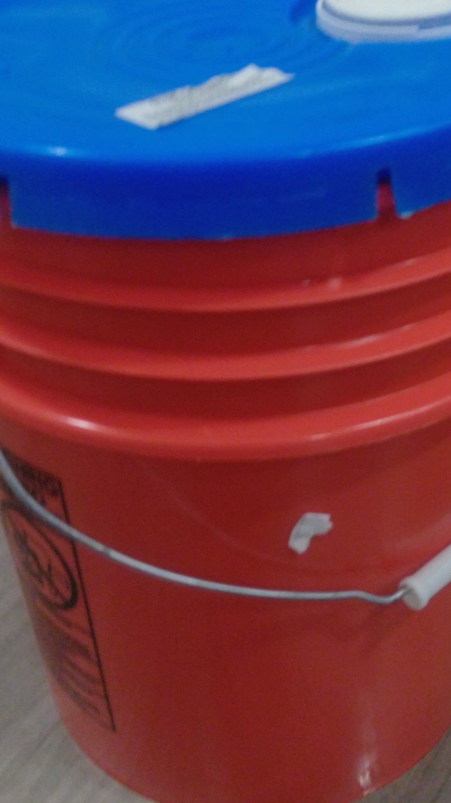 Laundry detergent