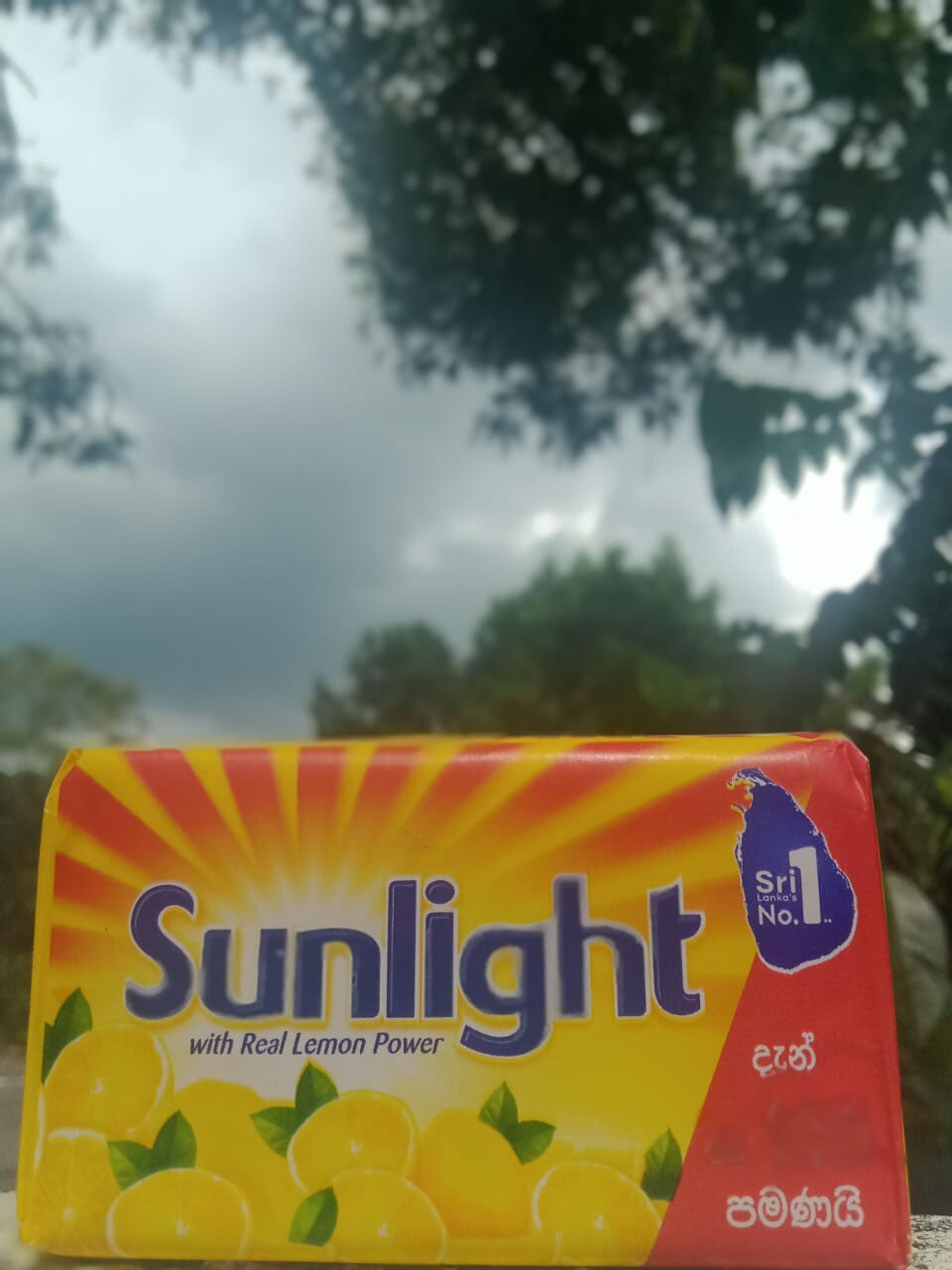 Sunlight Soap Real Lemon Power Detergent Soap Laundry Bar 110g