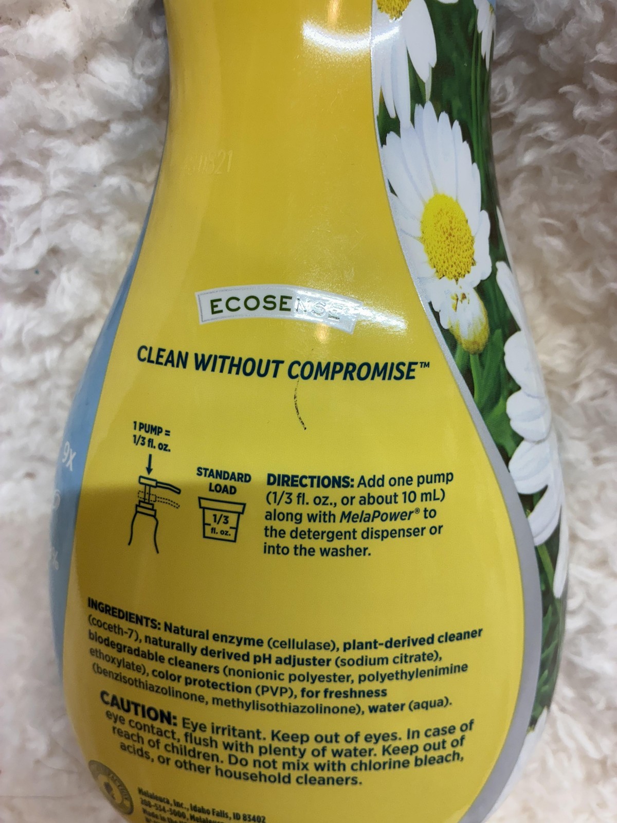 Ecosense MelaBrite 9x Color Booster Laundry Additive Scent-Free 32 oz 96 Loads