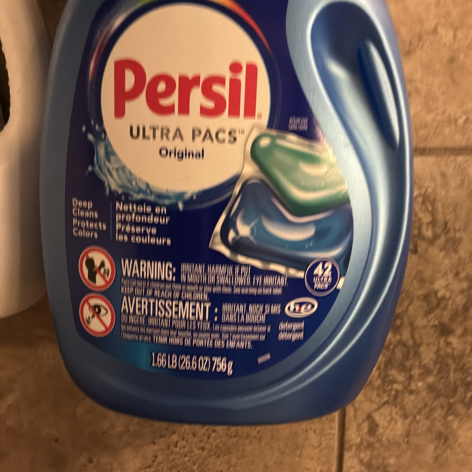 Laundry care bundle household