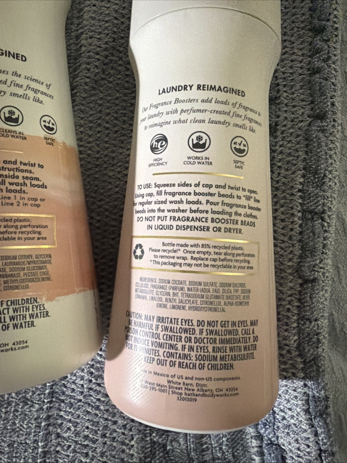 White Barn Bath & Body Works Laundry Fabric Detergent & Booster, AMBER BLUSH