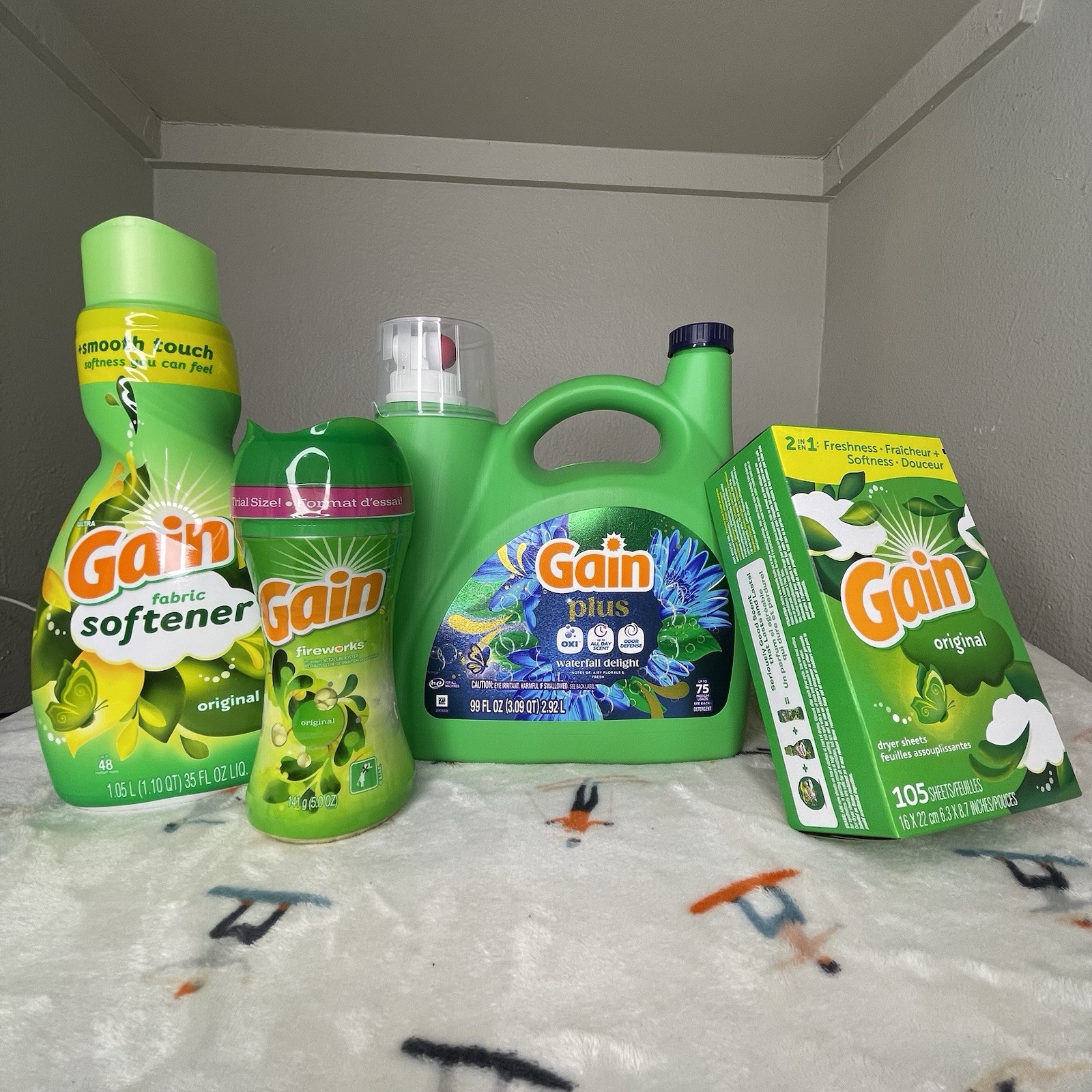(4-PIECE) New Gain PLUS Liquid Detergent Bundle • Scent: Waterfall Delight