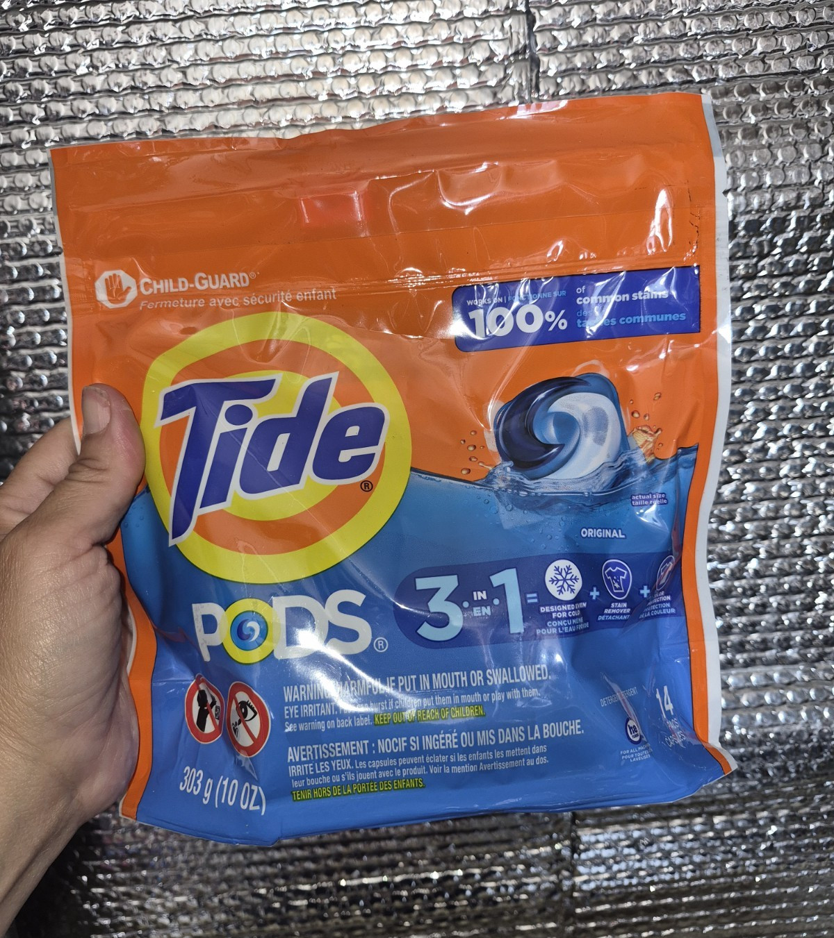 Tide PODS 3-in-1 Laundry Detergent Capsules, Original Scent, Child-Guard 14 ct