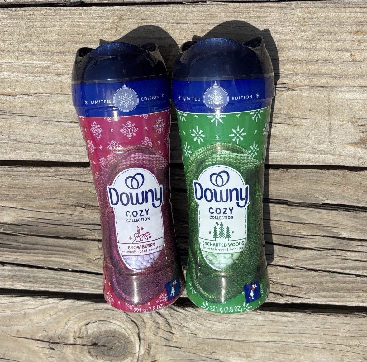 Downy cozy collection scent booster beads Snow berry & enchanted woods limited