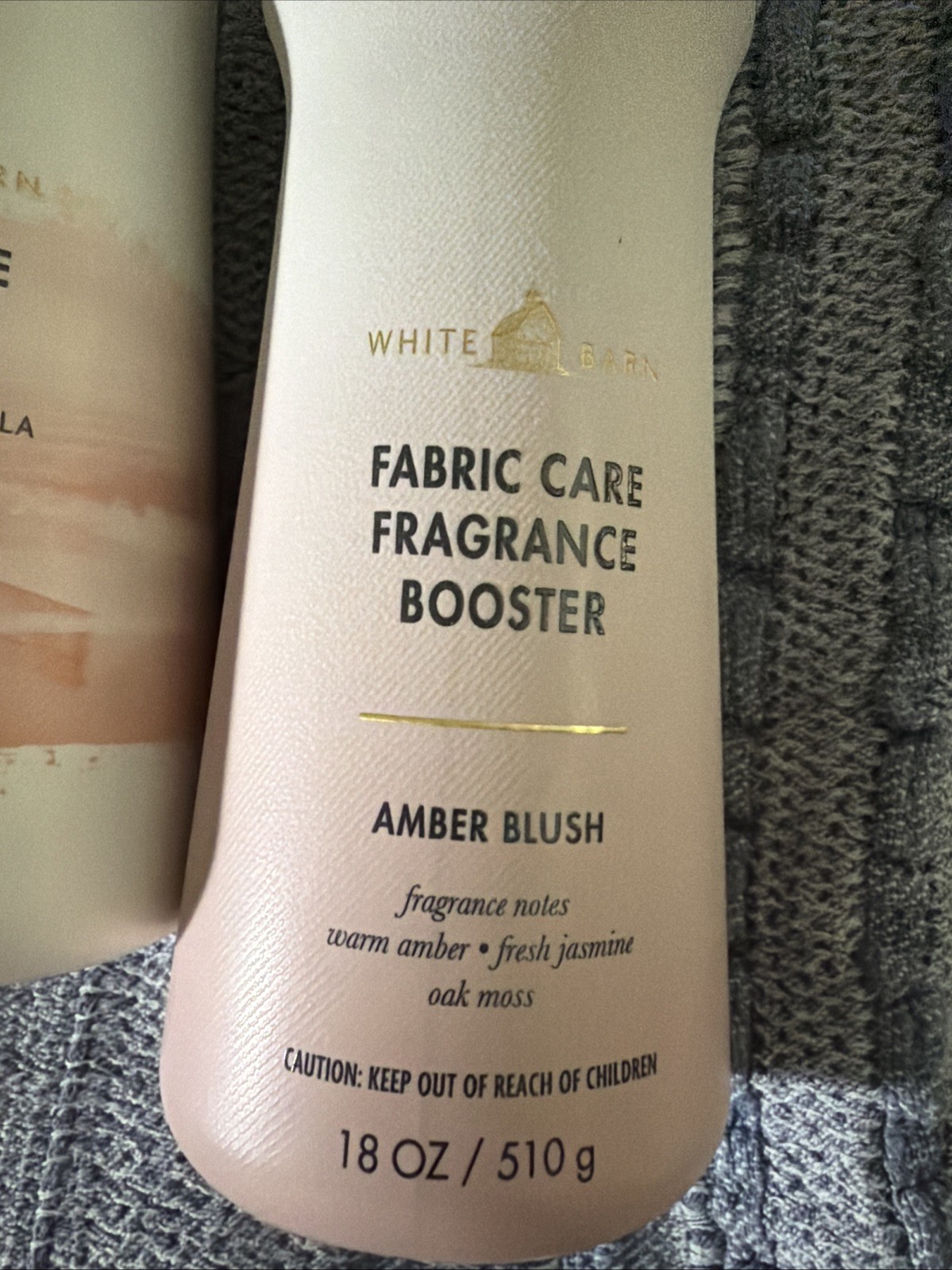 White Barn Bath & Body Works Laundry Fabric Detergent & Booster, AMBER BLUSH