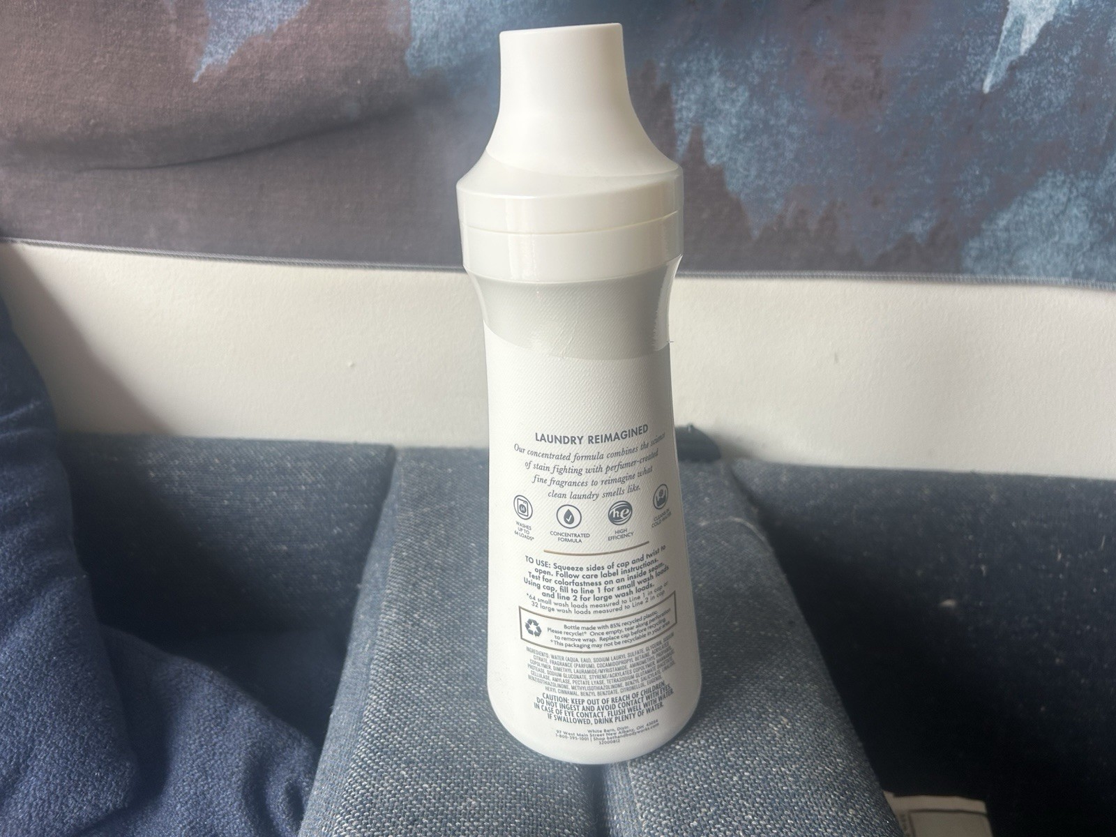 Bath & Body Works White Barn Morning Rain Fabric Care Detergent Soap 32 Fl. Oz.