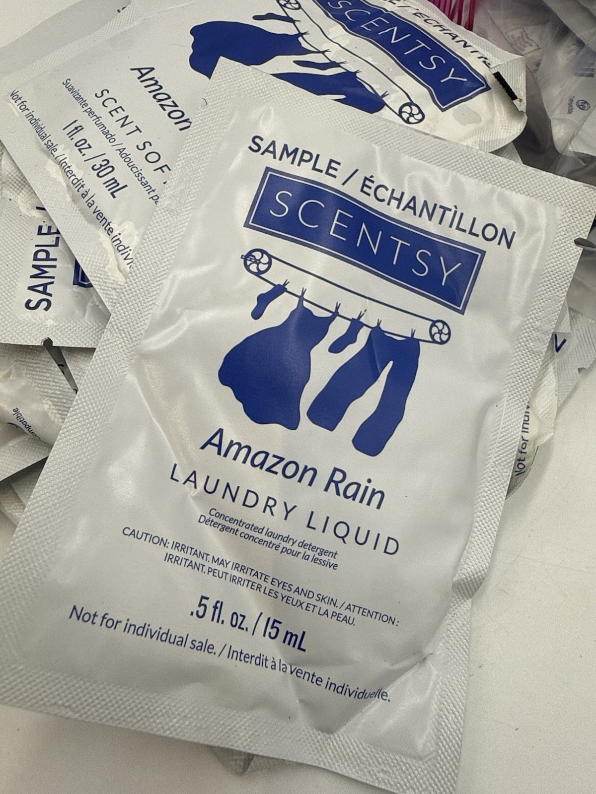 Scentsy Laundry Liquid & Scent Soft Samples Lot of 10 Amazon Rain NEW