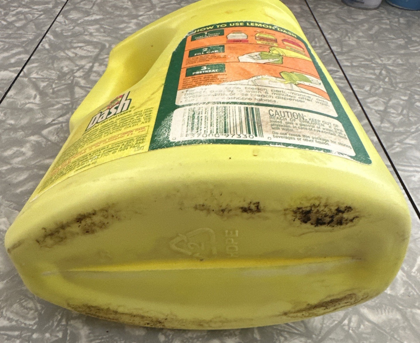 Lemon Dash Fights Dirt & Odors Laundry Detergent Empty 64 Fl Oz. 1989
