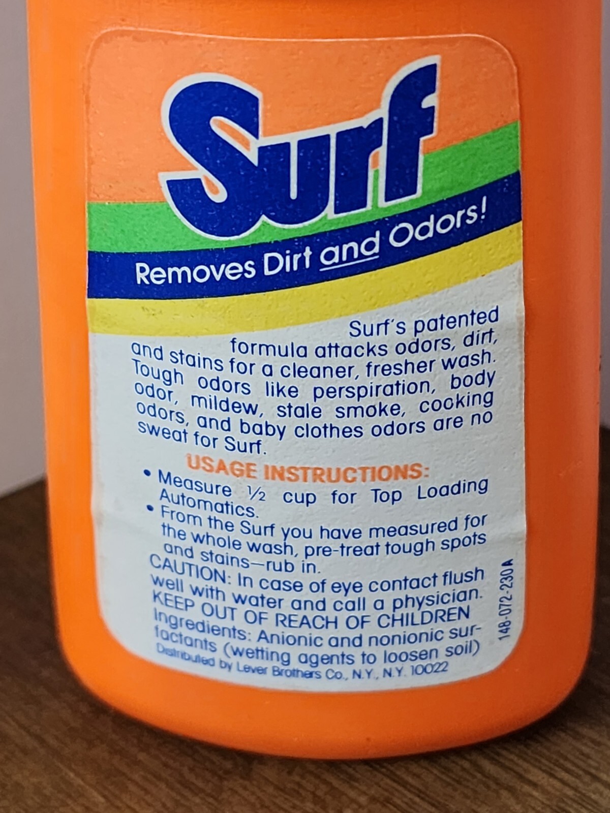 Vintage NOS / Prop Sealed SURF Laundry Detergent Liquid Soap Sample Size 8 fl oz